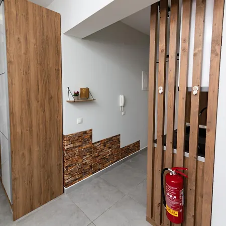 Apartment Modern In Historic Old Town With Private Terrace