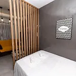 Modern In Historic Old Town With Private Terrace * Salonic