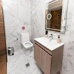 Apartamento Modern In Historic Old Town With Private Terrace Tessalónica
