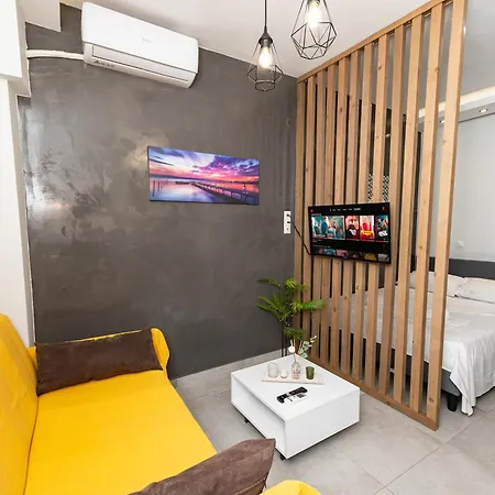 Modern In Historic Old Town With Private Terrace 公寓 *