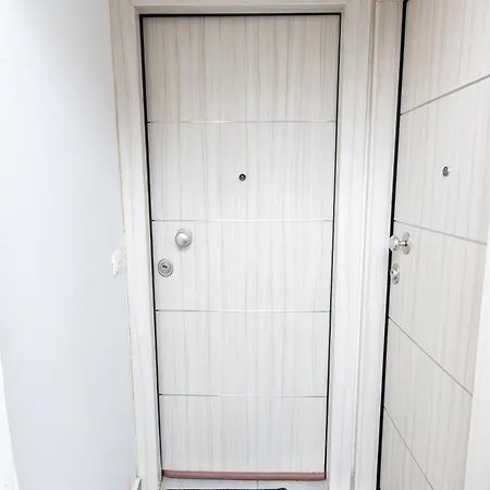 Modern In Historic Old Town With Private Terrace Апартаменты