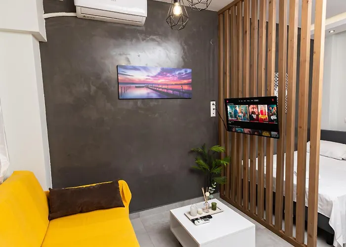 Апартаменты Modern In Historic Old Town With Private Terrace *